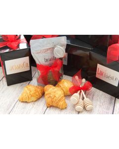 The Simply Tea Gift Box & Croissants